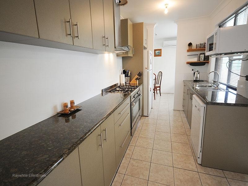 16 Brockholes Street, Bullsbrook WA 6084