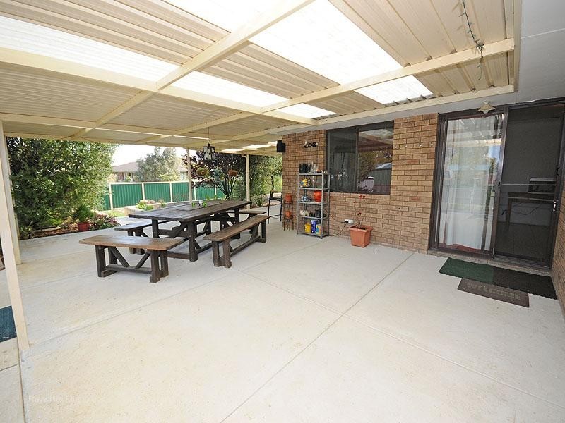 16 Brockholes Street, Bullsbrook WA 6084