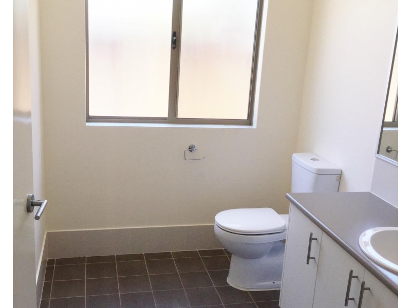 12 Dimora Way, Ellenbrook WA 6069