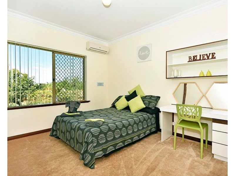 137 Park Street, Henley Brook WA 6055