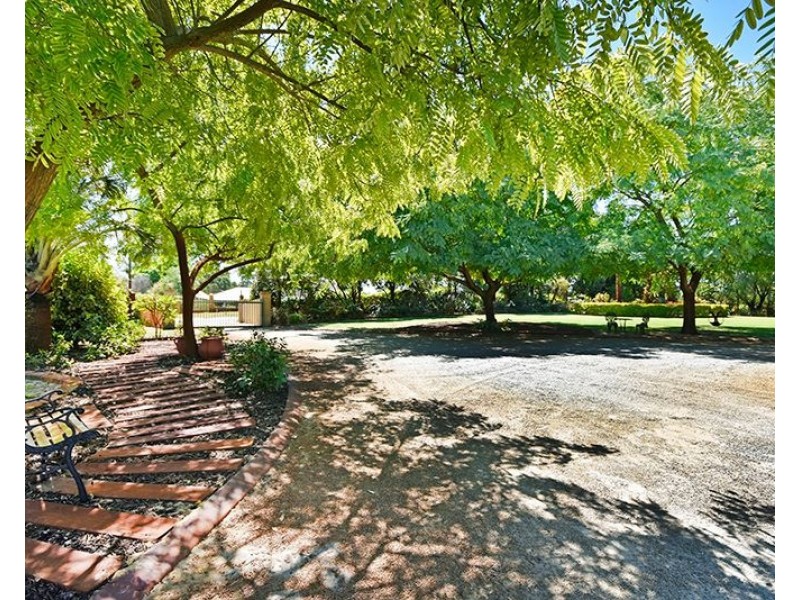 137 Park Street, Henley Brook WA 6055