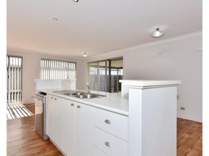 21 Brixton Close, Ellenbrook WA 6069