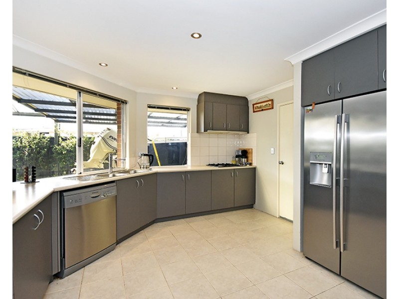 17 Maneroo Way, Ellenbrook WA 6069