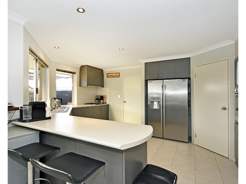 17 Maneroo Way, Ellenbrook WA 6069
