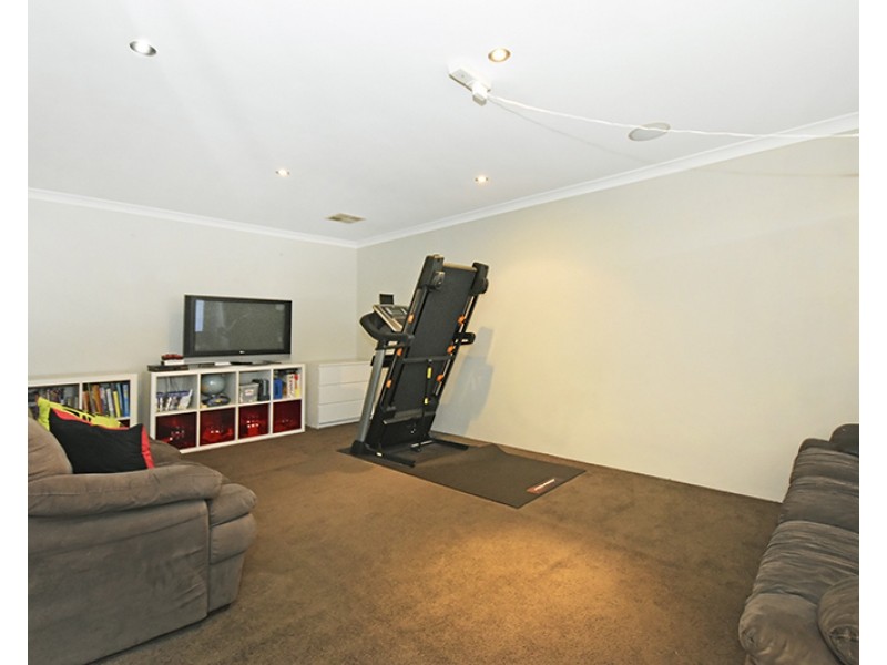 17 Maneroo Way, Ellenbrook WA 6069