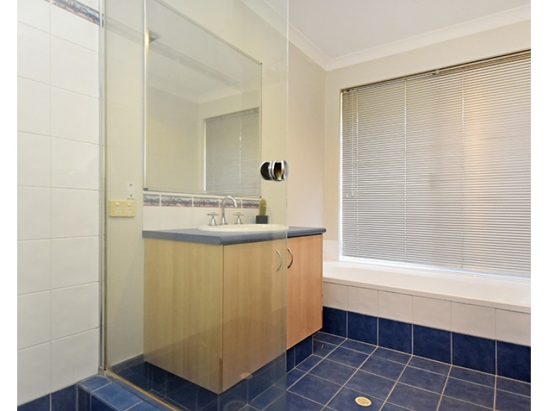 17 Maneroo Way, Ellenbrook WA 6069