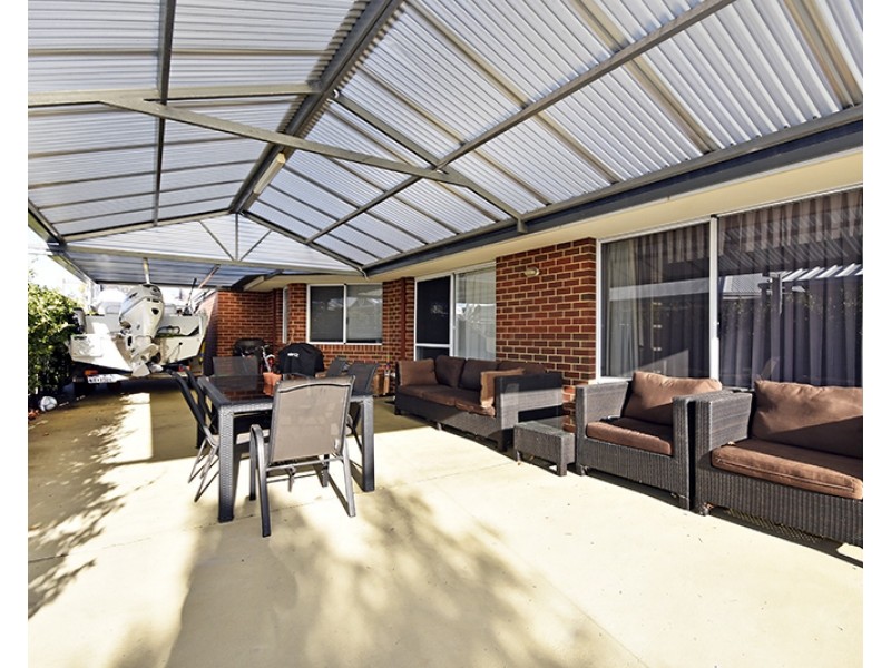 17 Maneroo Way, Ellenbrook WA 6069
