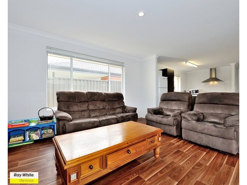 37 Bellazario Promenade, Aveley WA 6069