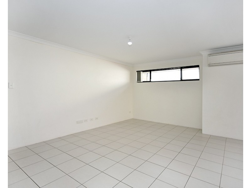 55 Dalgarup Way, Ellenbrook WA 6069