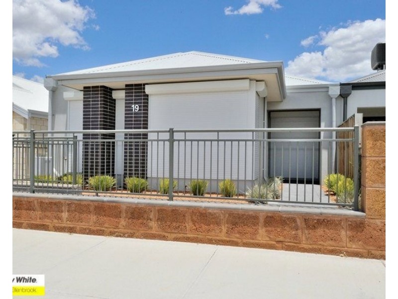 19 Interlaken Loop, Ellenbrook WA 6069