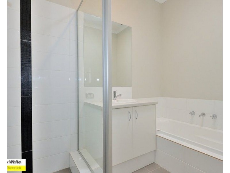 19 Interlaken Loop, Ellenbrook WA 6069