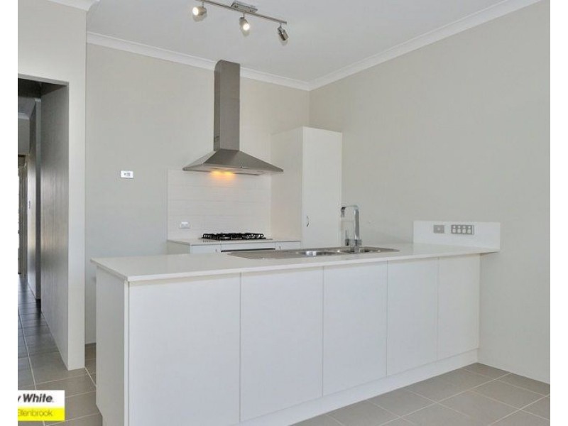 19 Interlaken Loop, Ellenbrook WA 6069