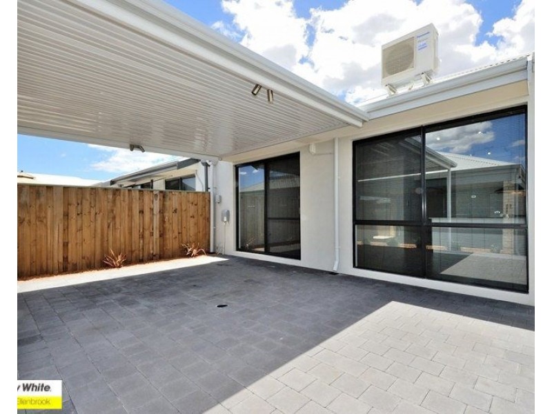 19 Interlaken Loop, Ellenbrook WA 6069