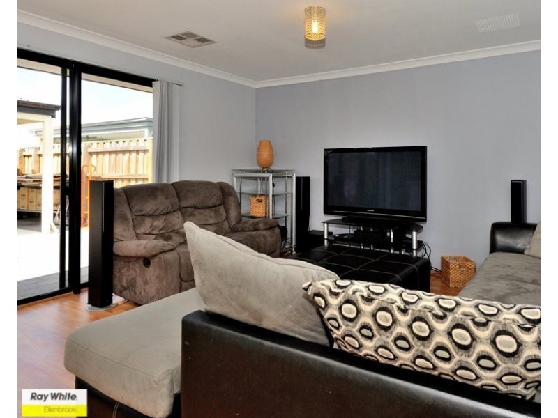 27 Stanbury Crescent, Ellenbrook WA 6069