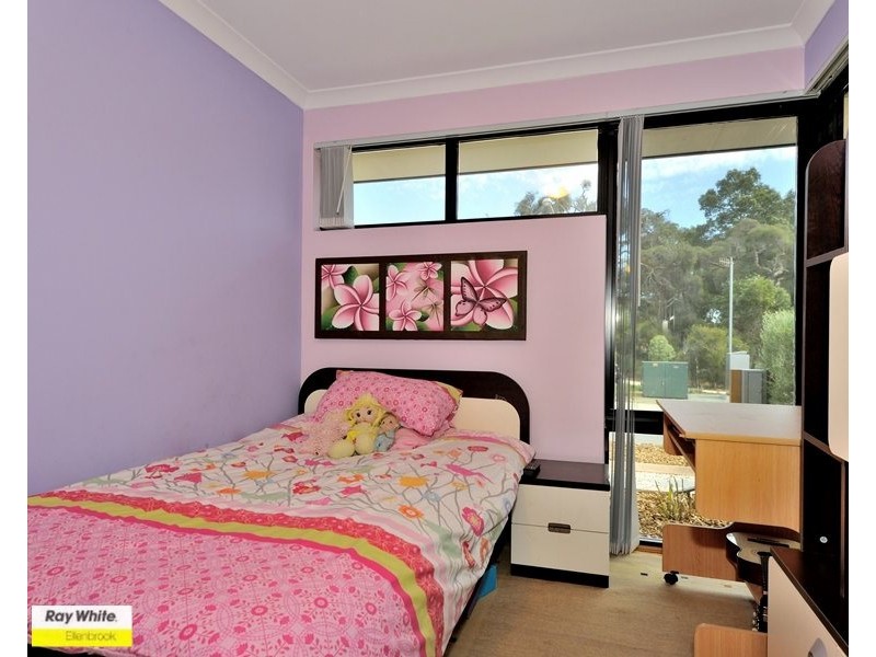 27 Stanbury Crescent, Ellenbrook WA 6069