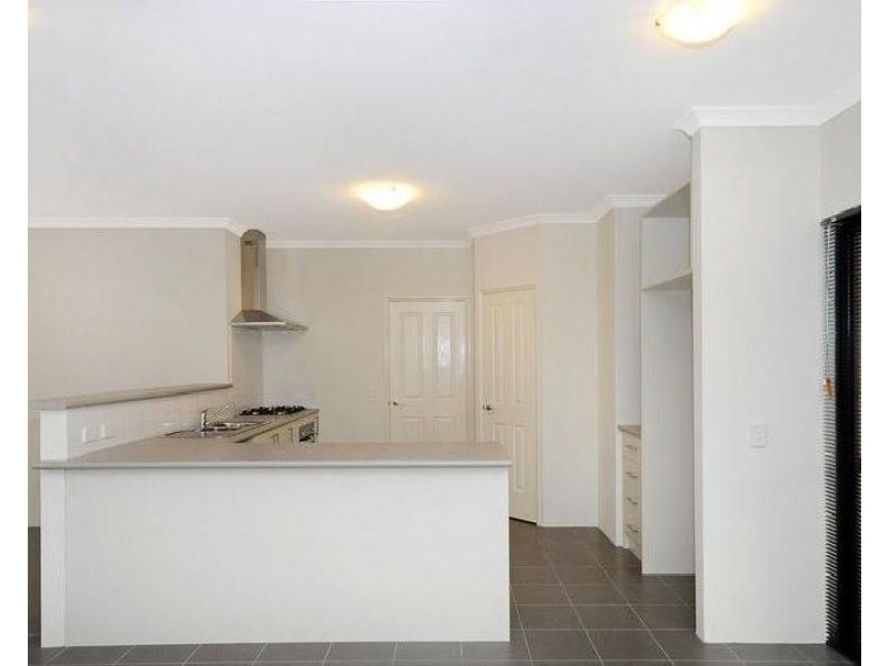 2 Atoll End, Aveley WA 6069