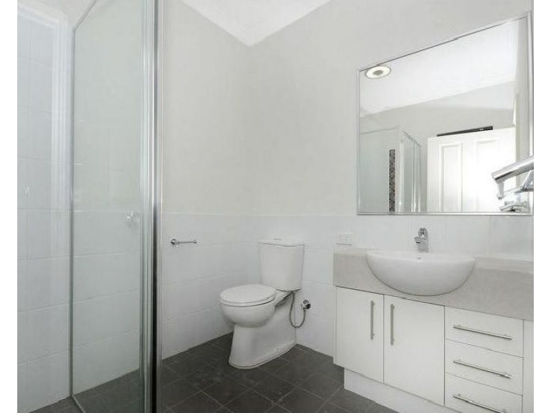 2 Atoll End, Aveley WA 6069