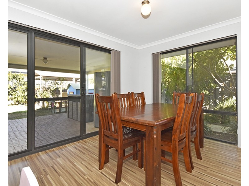 16 Westgrove Drive, Ellenbrook WA 6069