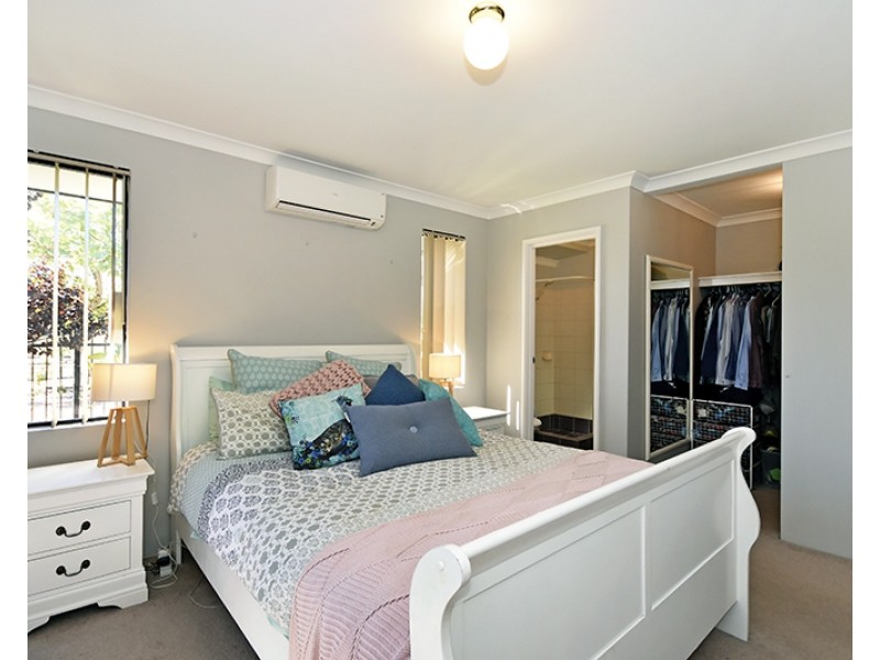 16 Westgrove Drive, Ellenbrook WA 6069