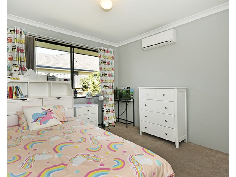 16 Westgrove Drive, Ellenbrook WA 6069