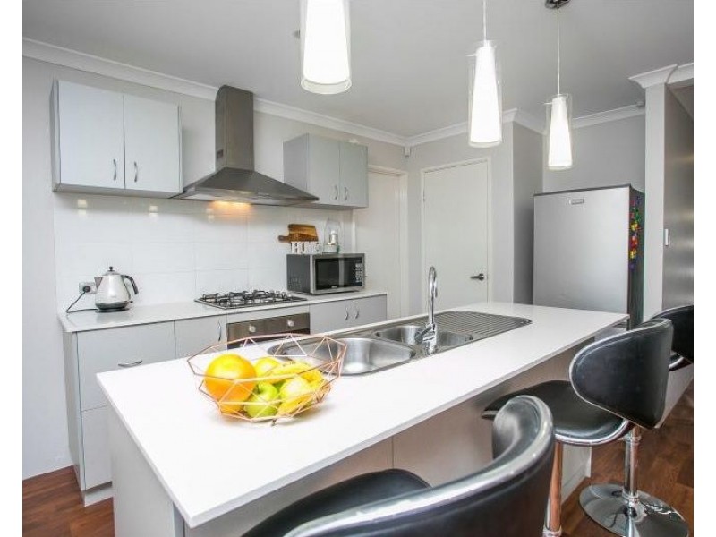 37 Kersley Avenue, Ellenbrook WA 6069