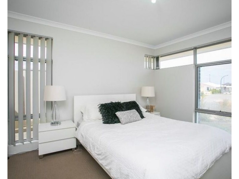 37 Kersley Avenue, Ellenbrook WA 6069