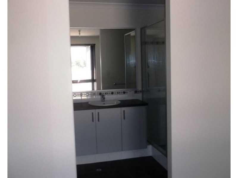 19 Cochrane Loop, Aveley WA 6069