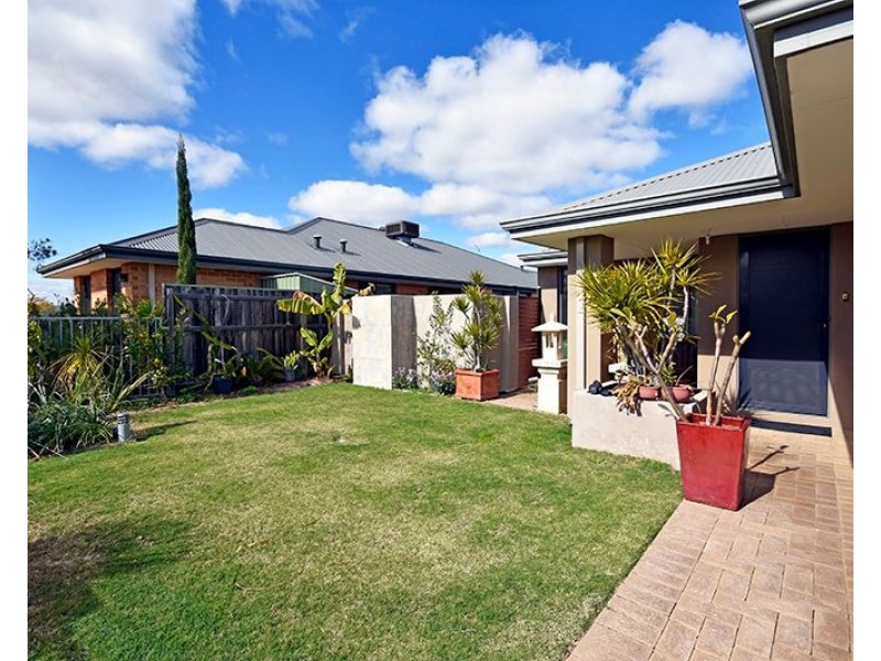 26 Ackworth Grange, The Vines WA 6069