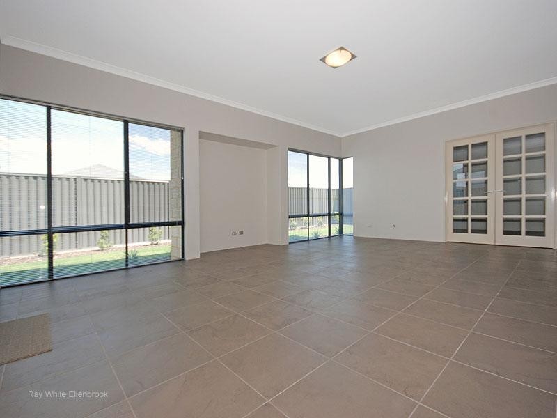 30 Artemis Elbow, Aveley WA 6069