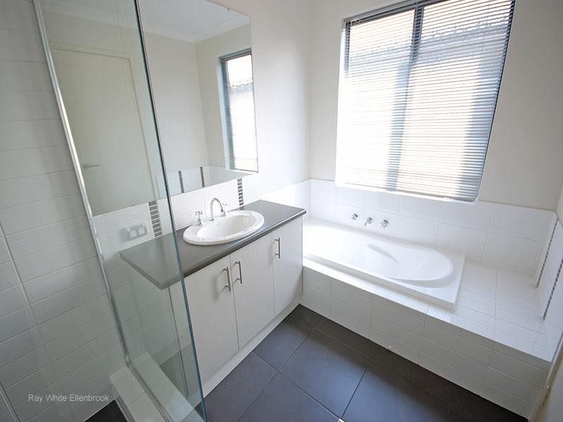 30 Artemis Elbow, Aveley WA 6069
