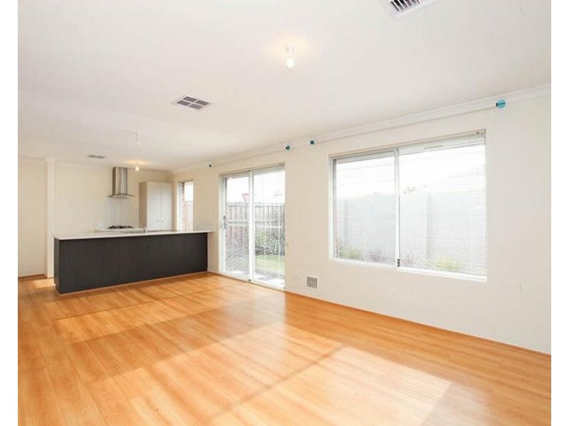 14 Greenslade Crescent, Ellenbrook WA 6069