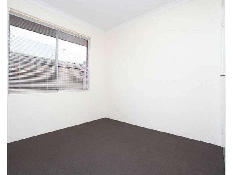 14 Greenslade Crescent, Ellenbrook WA 6069