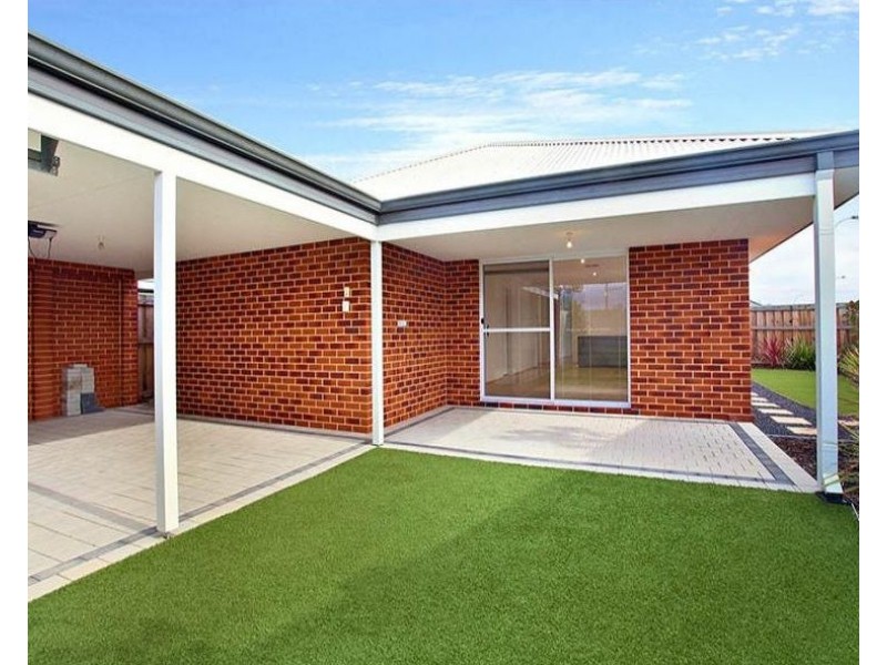 14 Greenslade Crescent, Ellenbrook WA 6069