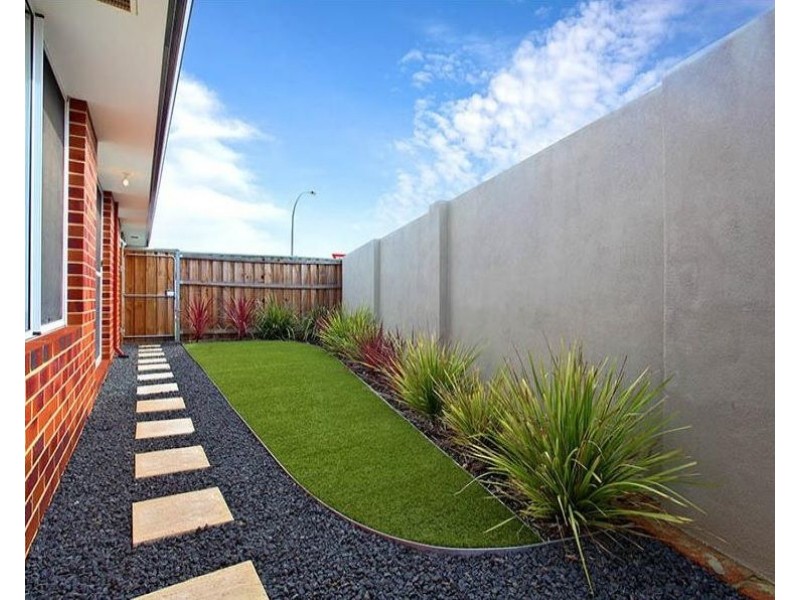 14 Greenslade Crescent, Ellenbrook WA 6069