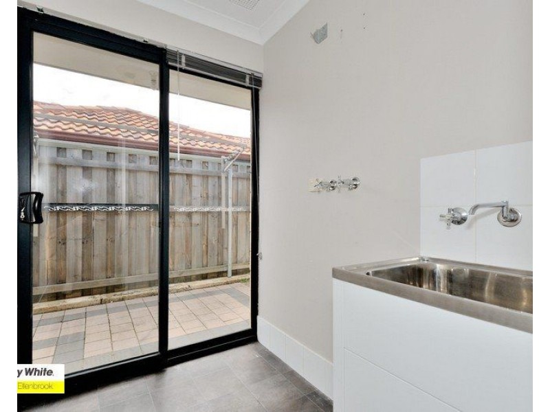 32 Weyba Turn, Ellenbrook WA 6069