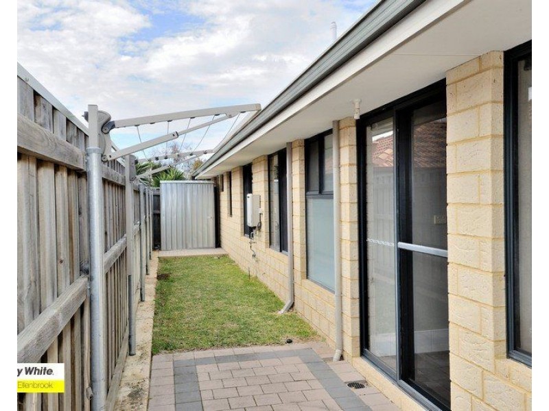 32 Weyba Turn, Ellenbrook WA 6069