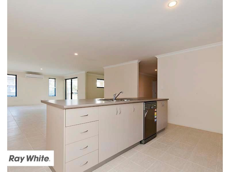 31 Pierre Bend, Ellenbrook WA 6069