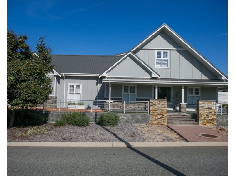 42 Portmarnock Drive, The Vines WA 6069