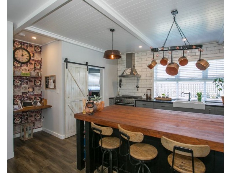 42 Portmarnock Drive, The Vines WA 6069