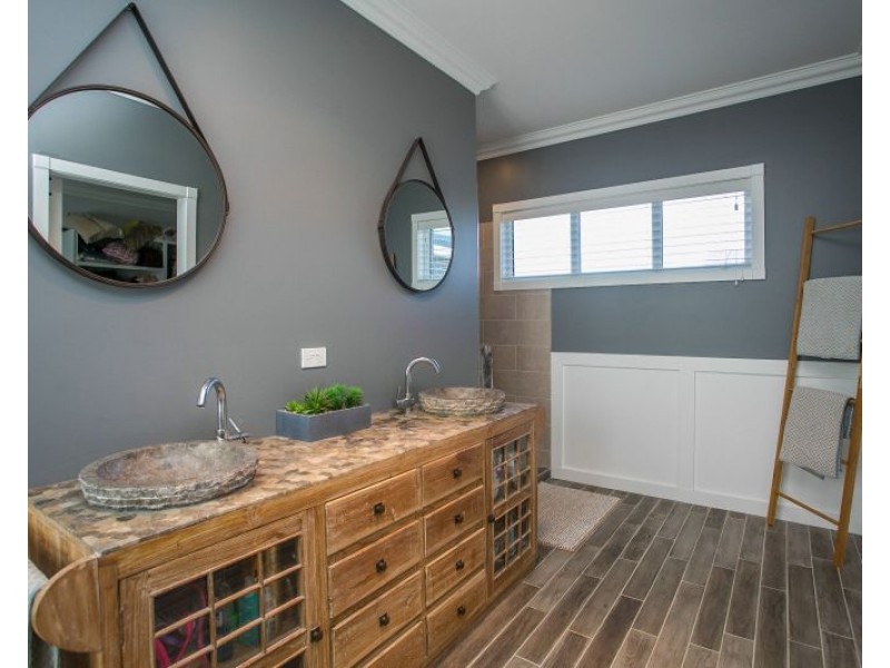 42 Portmarnock Drive, The Vines WA 6069