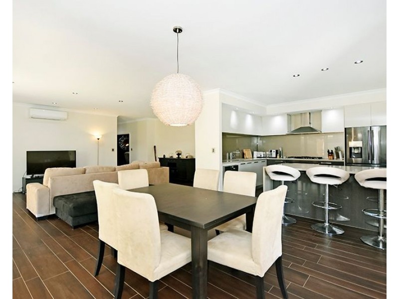 65 Farmaner Parkway, Ellenbrook WA 6069