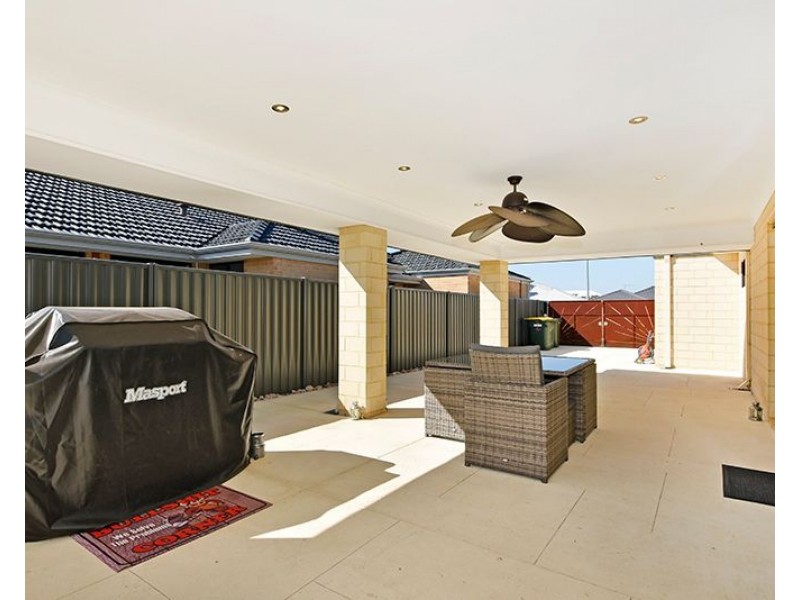 65 Farmaner Parkway, Ellenbrook WA 6069