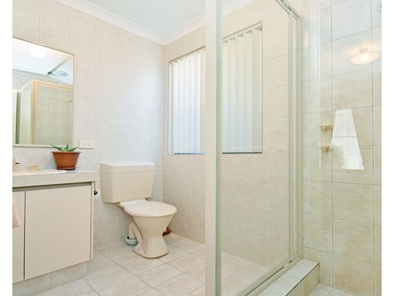 4 Lyon Way, Ellenbrook WA 6069