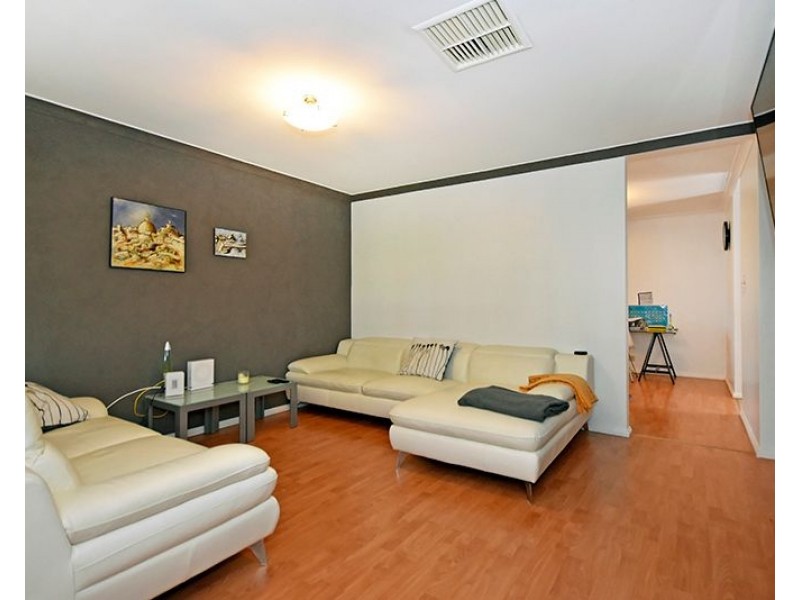 28 Winderie Crescent, Ellenbrook WA 6069