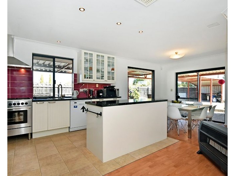 28 Winderie Crescent, Ellenbrook WA 6069