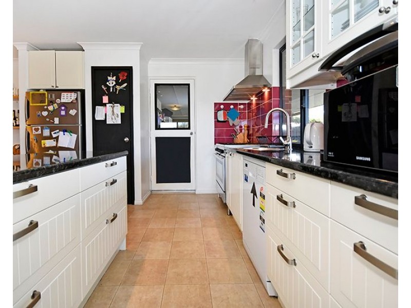 28 Winderie Crescent, Ellenbrook WA 6069