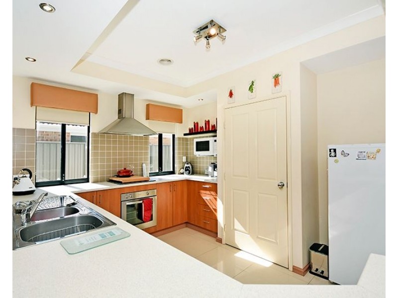 7 Tondoon Bend, Aveley WA 6069