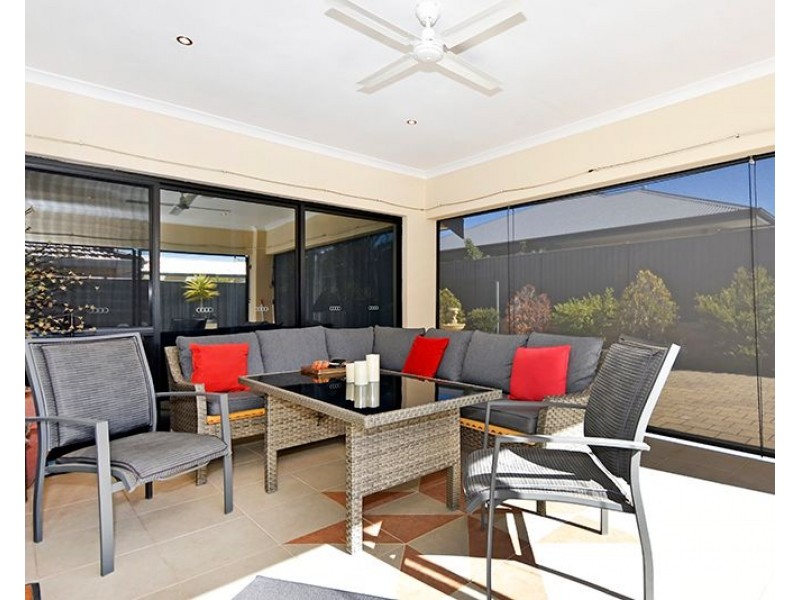 7 Tondoon Bend, Aveley WA 6069