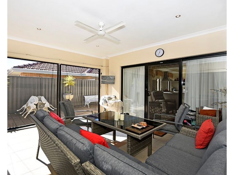 7 Tondoon Bend, Aveley WA 6069