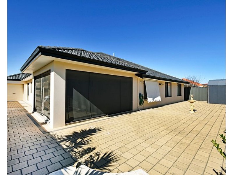 7 Tondoon Bend, Aveley WA 6069